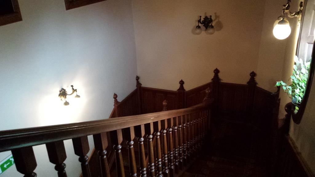 Kocsis Panzio Es Etterem Bed & Breakfast Komarom Luaran gambar